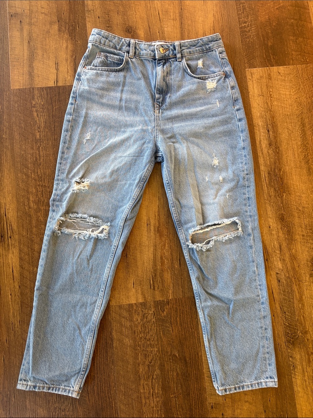 Zara Light Wash Ripped Jeans